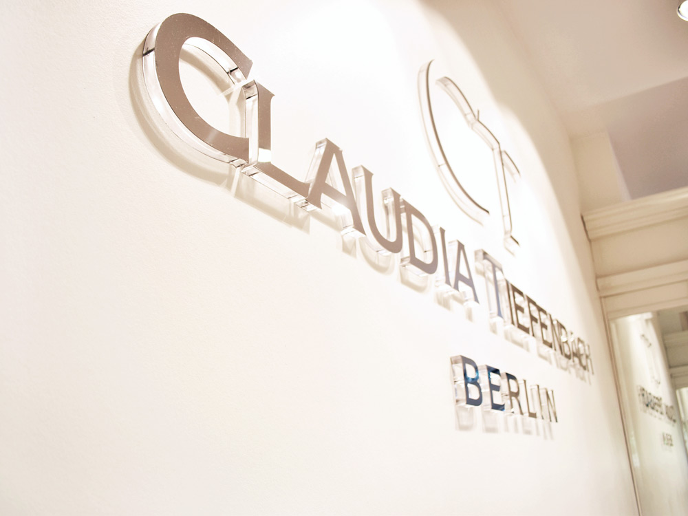 Claudia Tiefenbach Logo